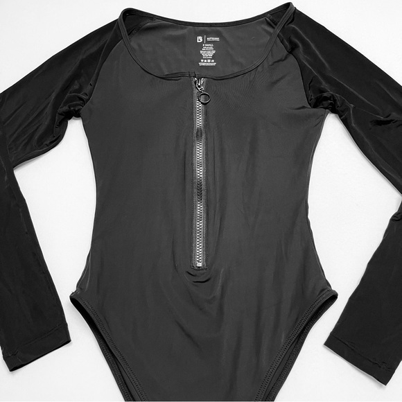 Buffbunny Aquarius Long Sleeve 3/4 Zip-Up Performance Bodysuit - Picture 6 of 9
